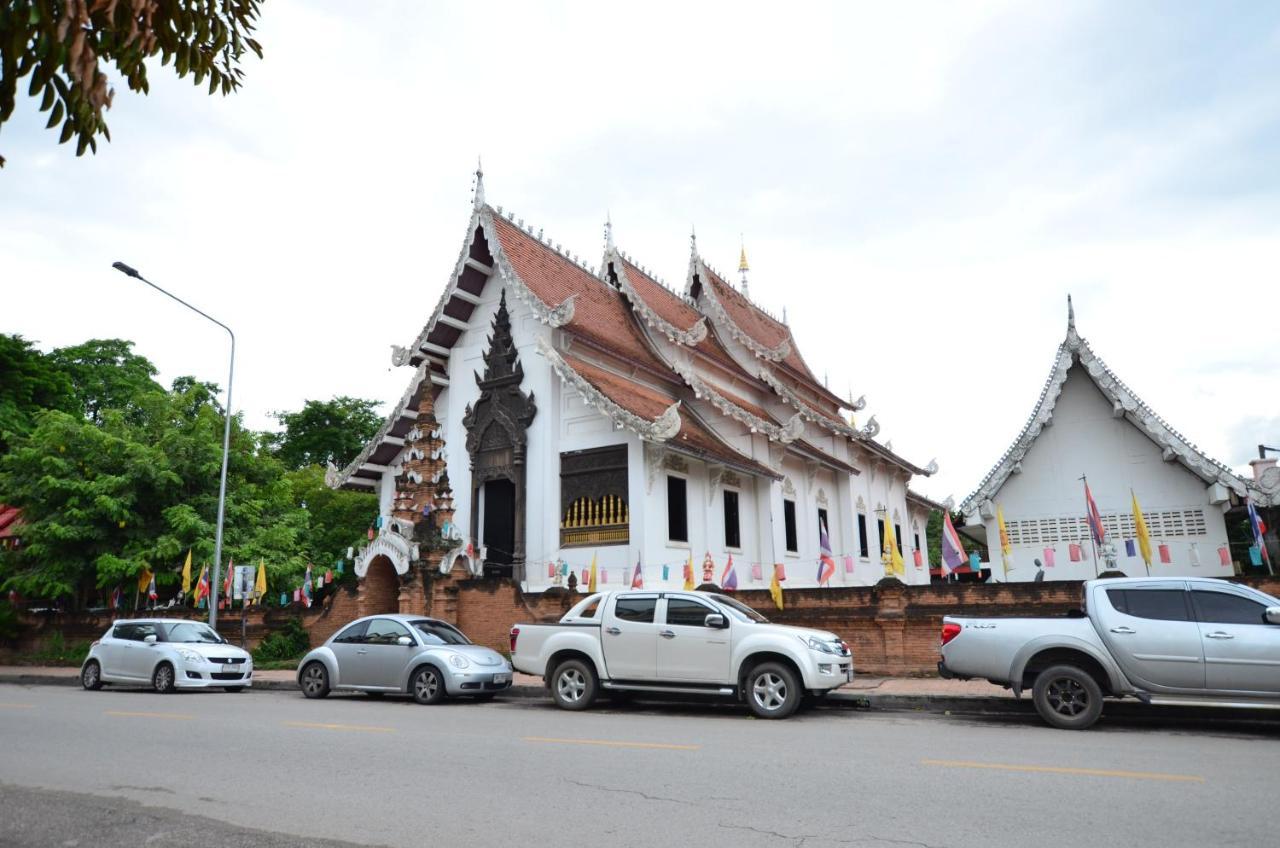 Fav Inn Town Chiang Mai Bagian luar foto