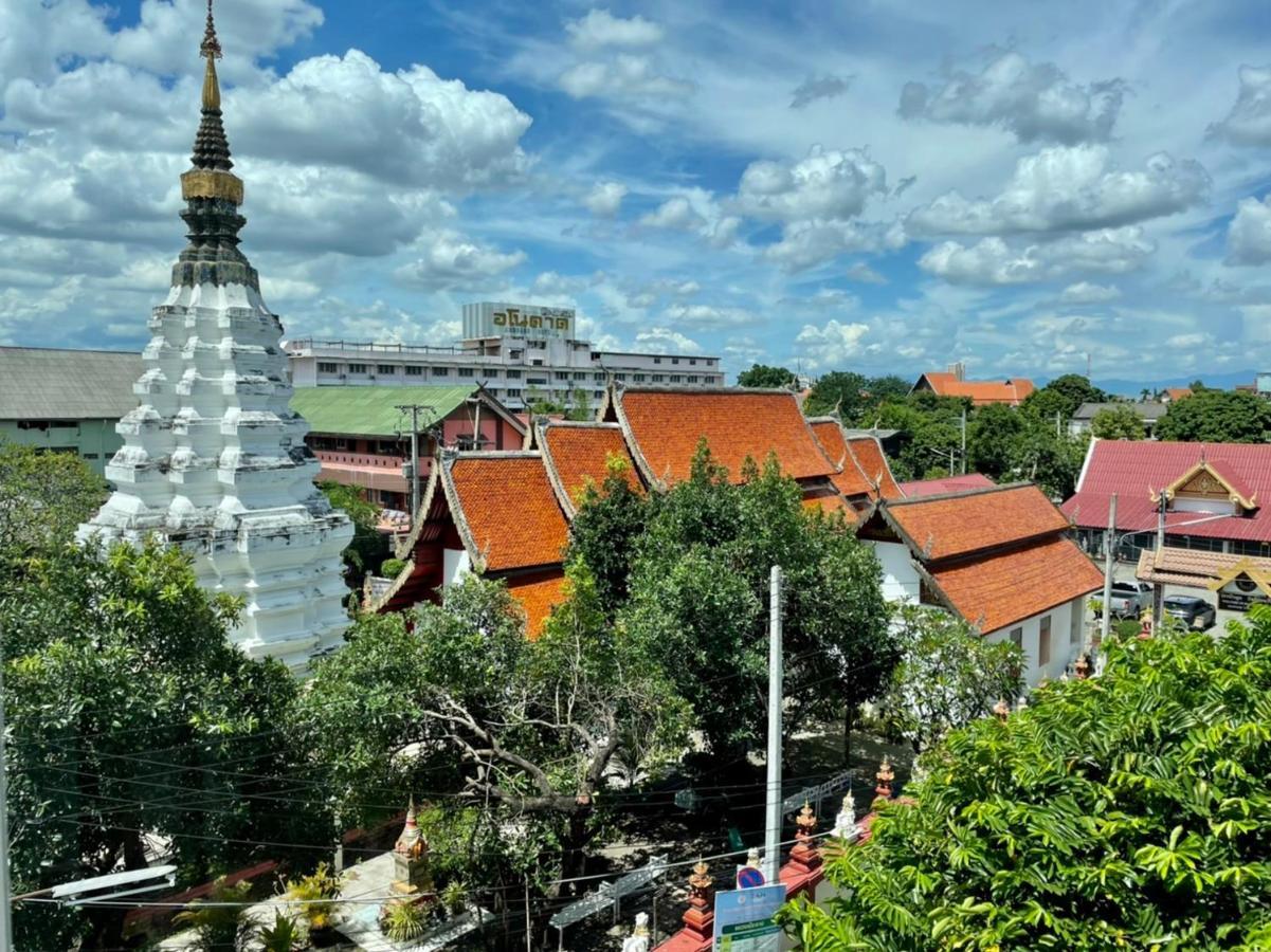 Fav Inn Town Chiang Mai Bagian luar foto